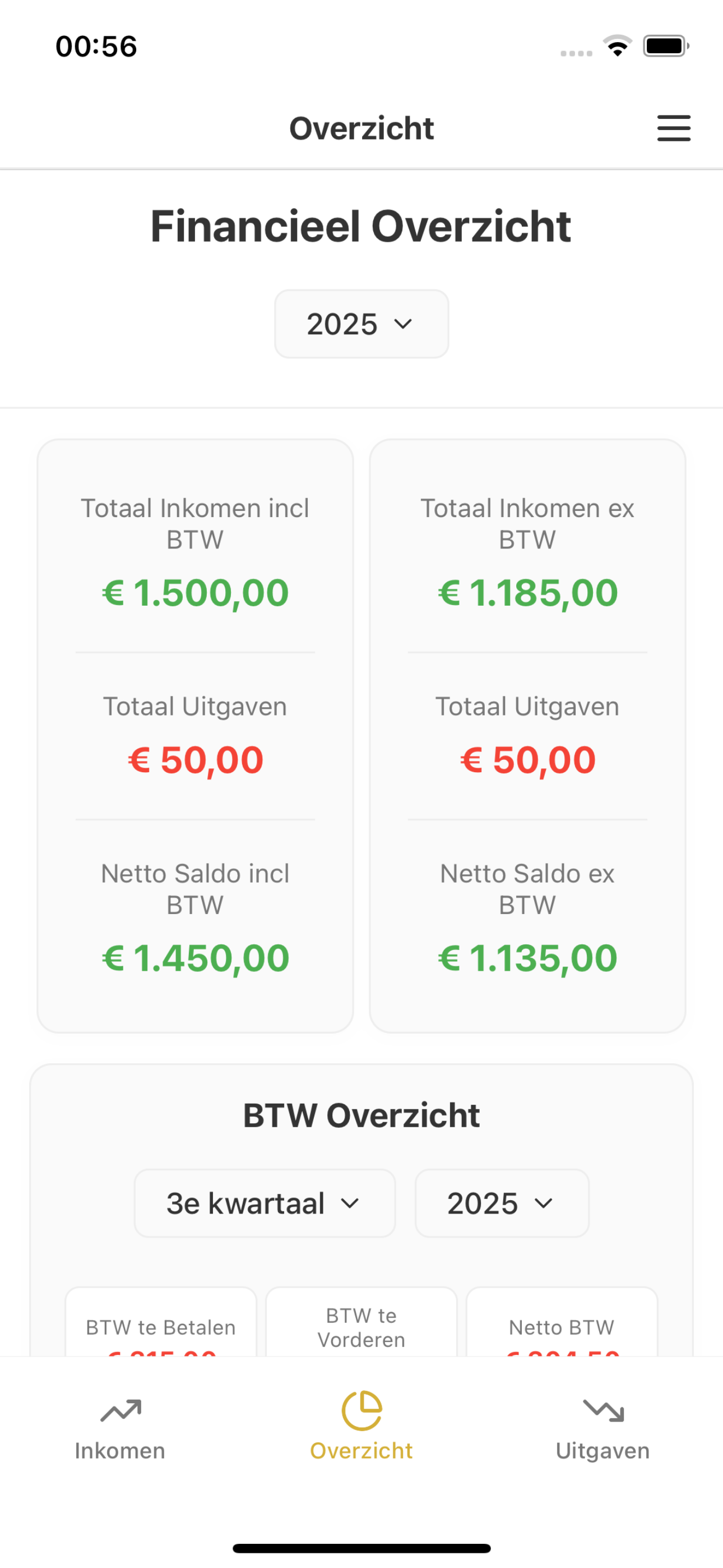 Admino financieel overzicht interface met inkomsten en uitgaven dashboard